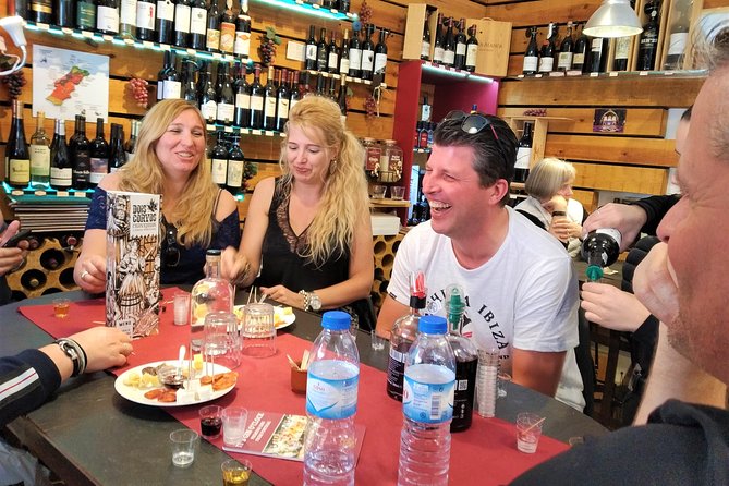 Sintra Encantada Private Tour - Village Palace and Pena Palace - Stop 1: Centro Histórico de Sintra for sweets, craft shops, and the Village Palace