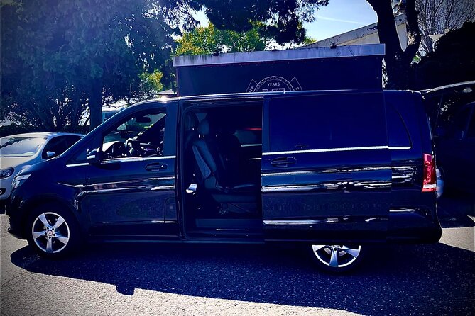 Transfer to Sintra, Cascais, Estoril and Carcavelos from Lisbon - Comfort and service level: what “luxury-class” looks like in practice